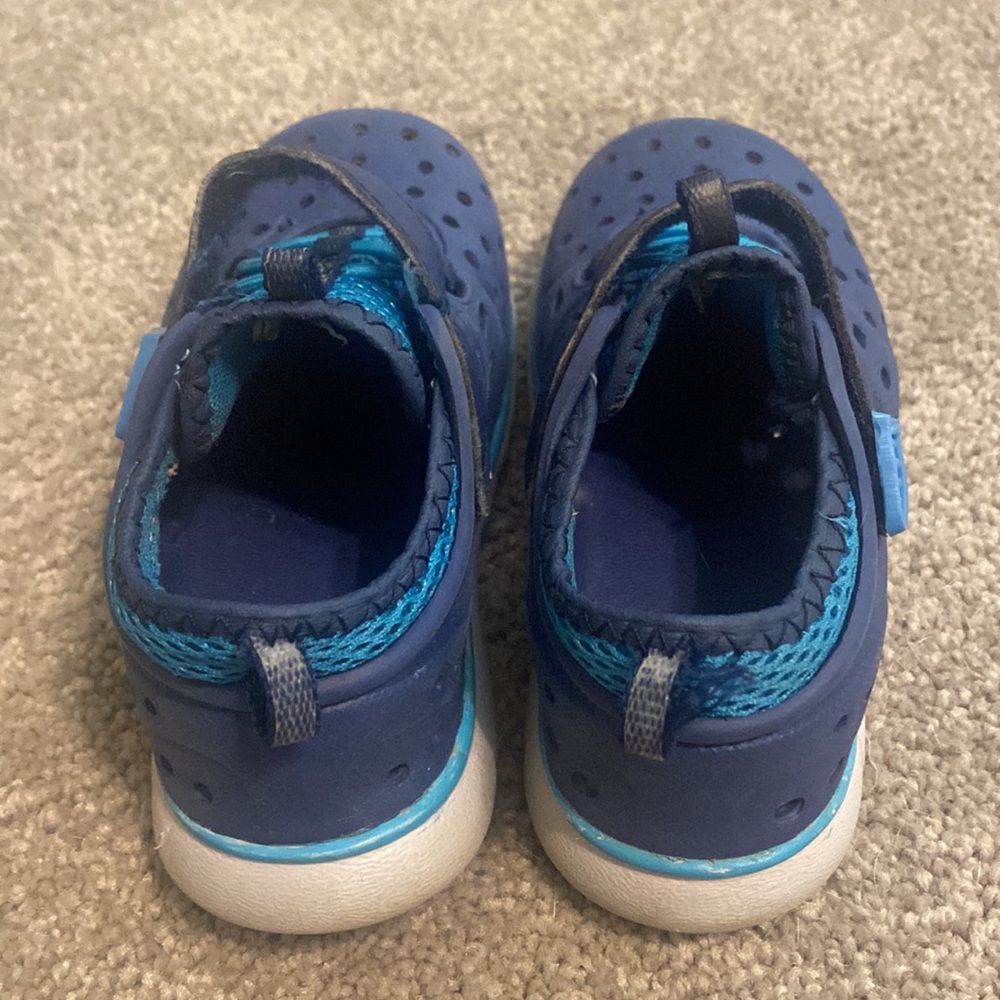 Water Shoes - Picture 2 of 4